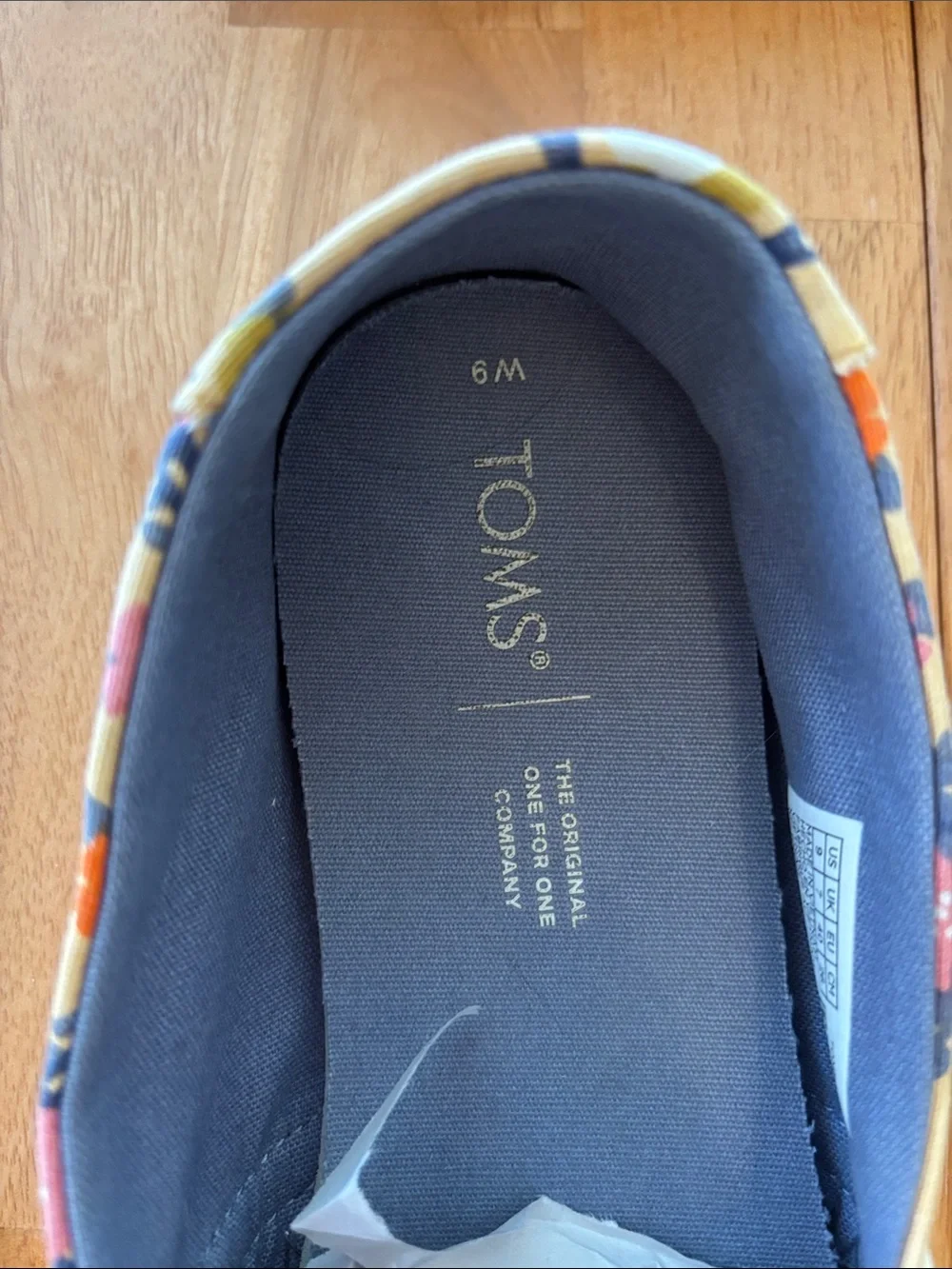 TOMS Alpargata Apricot Slip-On Shoes with Horseshoe Print ~ Women’s 9 ~